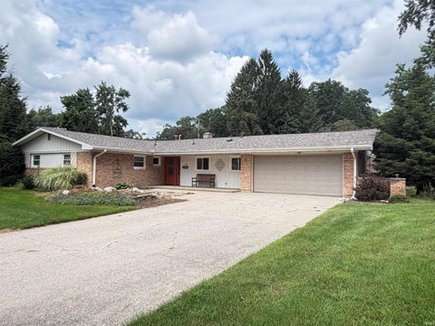 Tiny photo for 1510 Springbrook Drive, Elkhart, IN 46514 (MLS # 202634020)