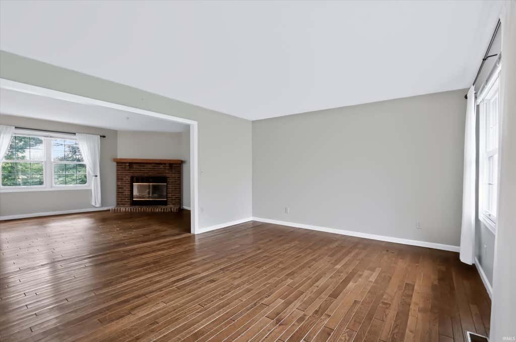 Photo of 903 S Rainier Court, Bloomington, IN 47401 (MLS # 202633757)
