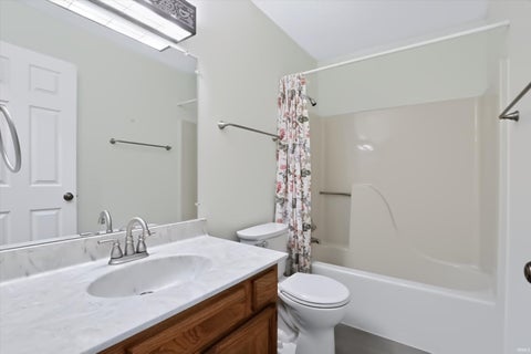 Tiny photo for 903 S Rainier Court, Bloomington, IN 47401 (MLS # 202633757)