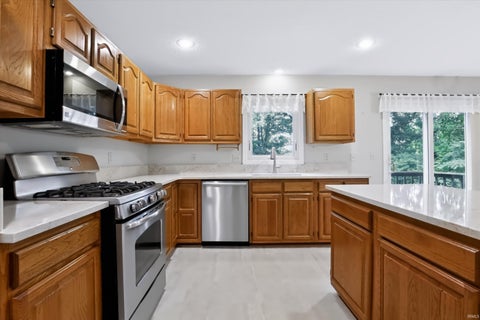 Tiny photo for 903 S Rainier Court, Bloomington, IN 47401 (MLS # 202633757)