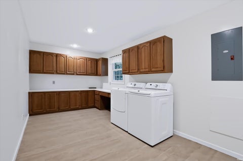 Tiny photo for 903 S Rainier Court, Bloomington, IN 47401 (MLS # 202633757)