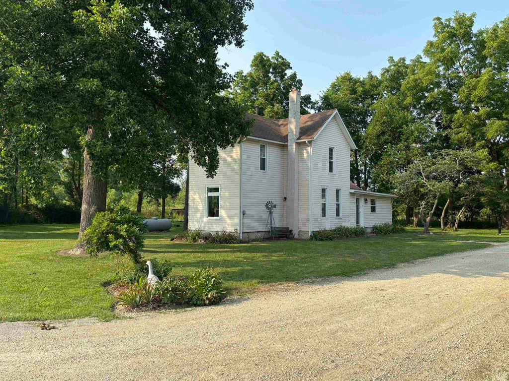 Photo of 4480 E Station Rd Road, Roanoke, IN 46783 (MLS # 202630694)