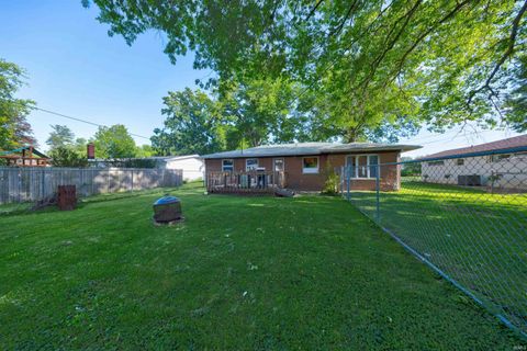Tiny photo for 6612 E Oak Street, Evansville, IN 47715 (MLS # 202618619)