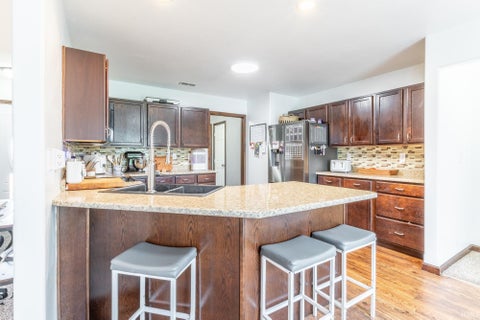 Tiny photo for 226 Glory Avenue, Kendallville, IN 46755 (MLS # 202624678)