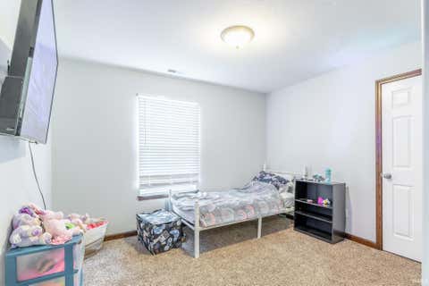 Tiny photo for 226 Glory Avenue, Kendallville, IN 46755 (MLS # 202624678)