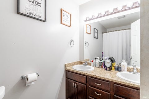Tiny photo for 226 Glory Avenue, Kendallville, IN 46755 (MLS # 202624678)