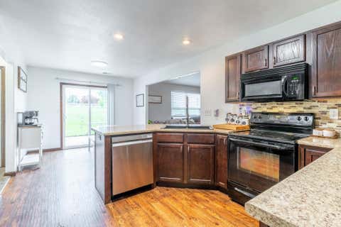 Tiny photo for 226 Glory Avenue, Kendallville, IN 46755 (MLS # 202624678)