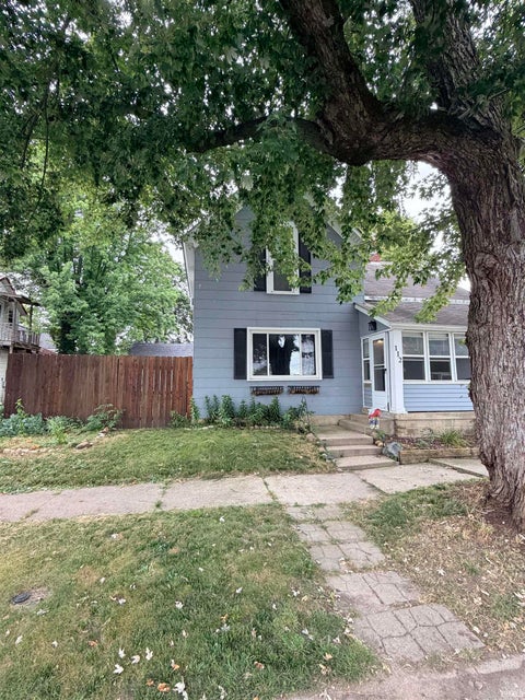 Photo of 112 N Jefferson Street, Peru, IN 46970 (MLS # 202637473)