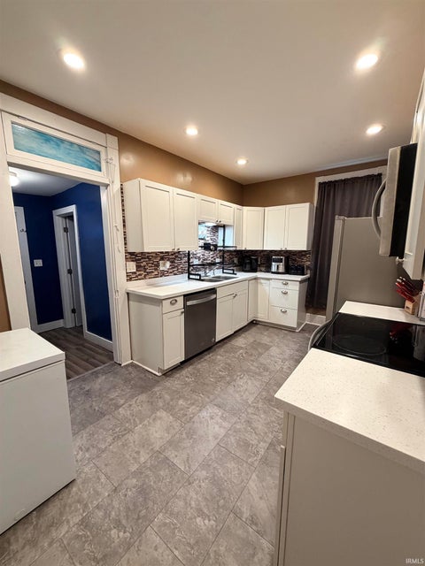 Tiny photo for 112 N Jefferson Street, Peru, IN 46970 (MLS # 202637473)