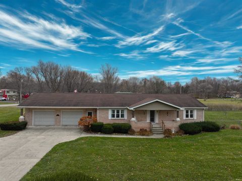 Photo of 245 E Frank Boulevard, Winamac, IN 46996 (MLS # 202547403)