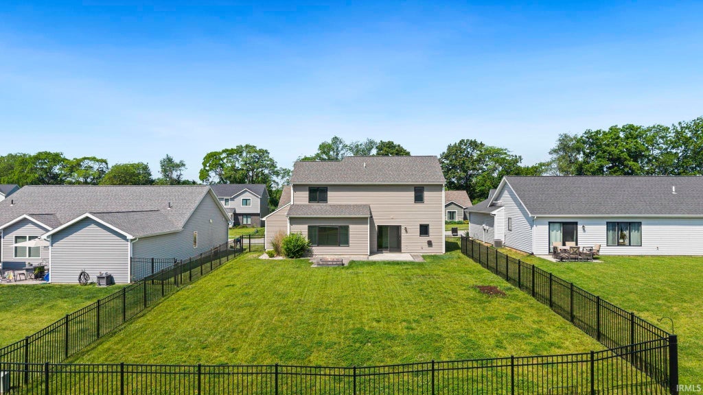 Photo of 16790 Hatstick Court, Fort Wayne, IN 46845 (MLS # 202628689)