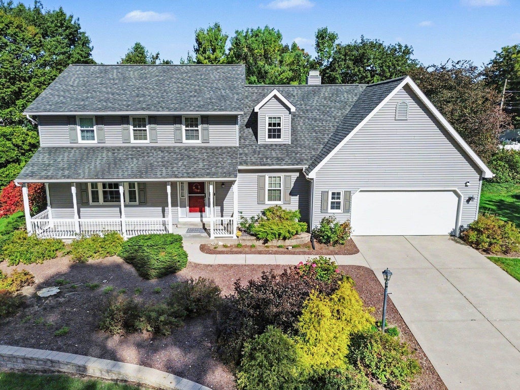 Photo of 19383 Montrose Court, South Bend, IN 46614 (MLS # 202642495)