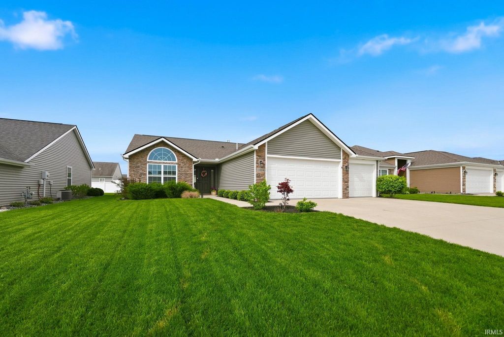 Photo of 11014 wingara Way, Roanoke, IN 46783 (MLS # 202615399)