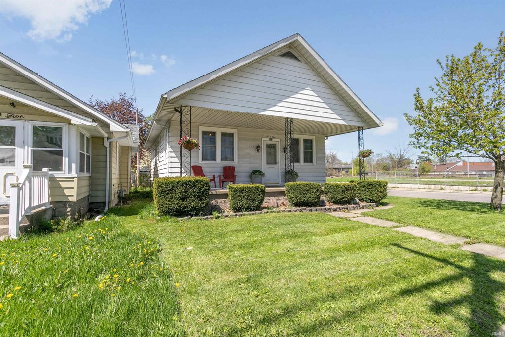 Photo of 501 S Logan Street, Mishawaka, IN 46544 (MLS # 202614135)