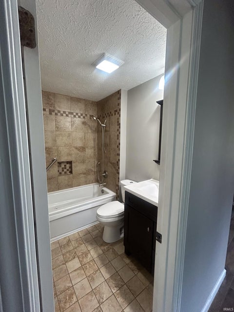 Tiny photo for 801 N Paddington Way, Ellettsville, IN 47429 (MLS # 202622267)