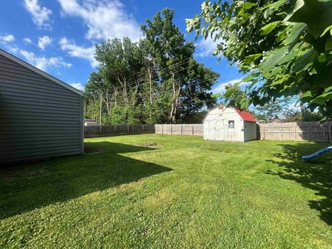 Tiny photo for 801 N Paddington Way, Ellettsville, IN 47429 (MLS # 202622267)