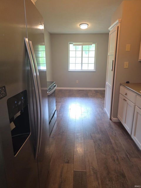 Tiny photo for 801 N Paddington Way, Ellettsville, IN 47429 (MLS # 202622267)