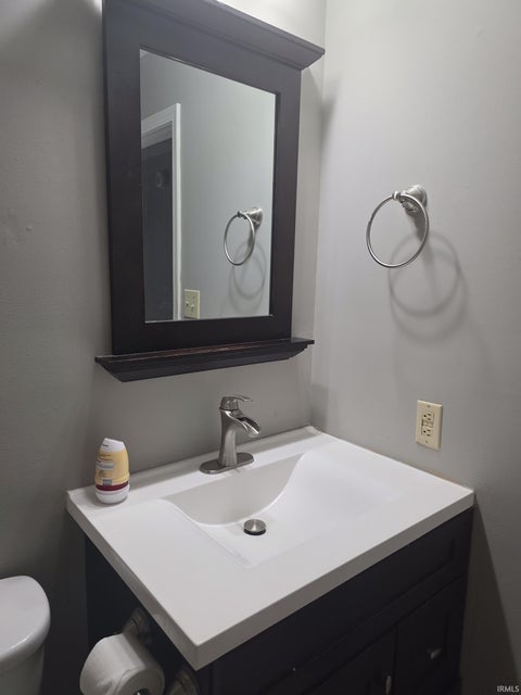 Tiny photo for 801 N Paddington Way, Ellettsville, IN 47429 (MLS # 202622267)