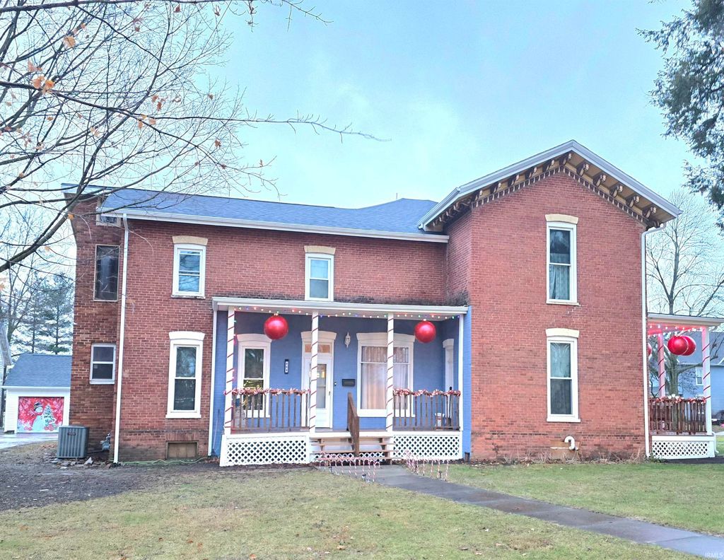 Photo of 408 E Diamond Street, Kendallville, IN 46755 (MLS # 202549747)