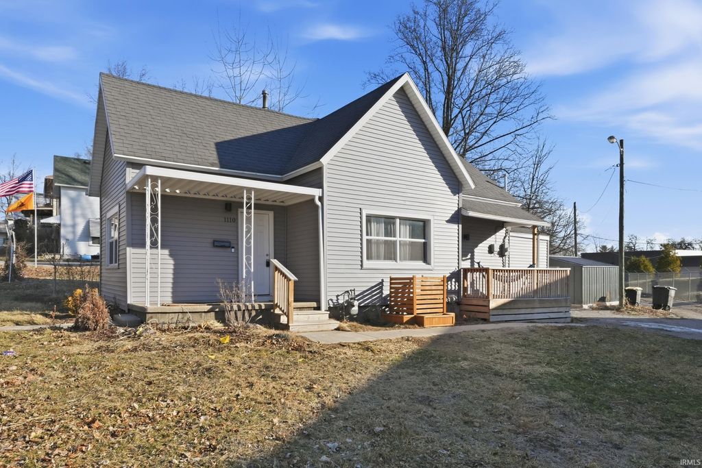 Photo of 1110 Osage Street, Fort Wayne, IN 46808 (MLS # 202606429)