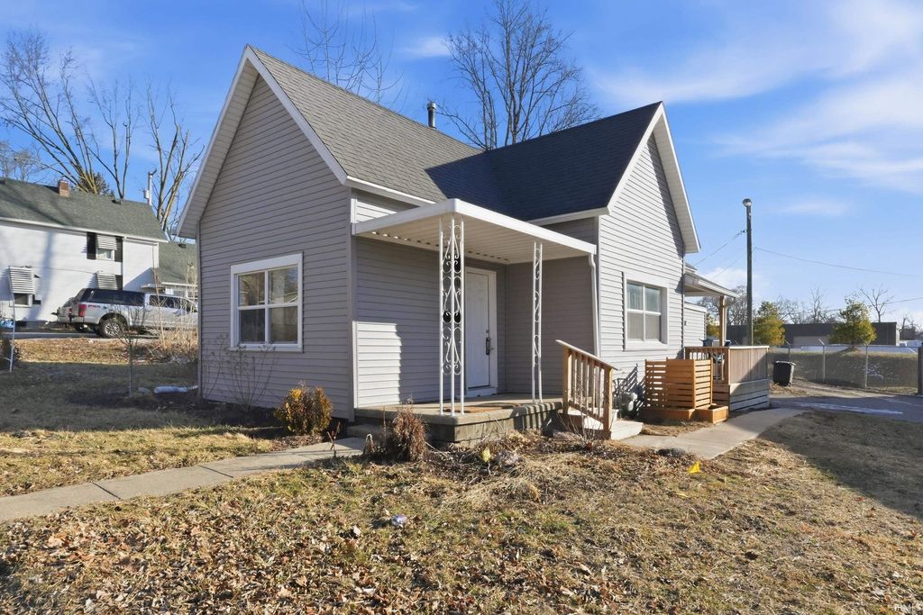 Photo of 1110 Osage Street, Fort Wayne, IN 46808 (MLS # 202606429)