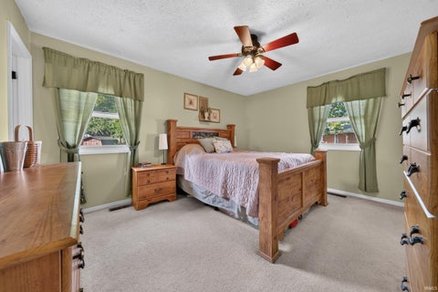 Tiny photo for 2130 OLDS Drive, Kokomo, IN 46902 (MLS # 202637881)