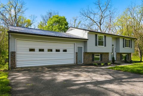 Tiny photo for 715 W 9th Street, Rochester, IN 46975 (MLS # 202616668)