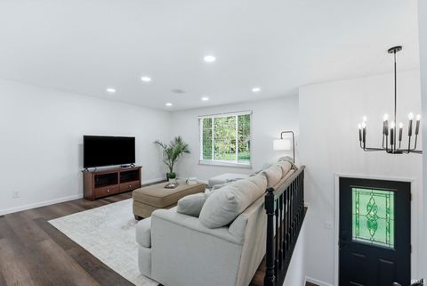 Tiny photo for 715 W 9th Street, Rochester, IN 46975 (MLS # 202616668)