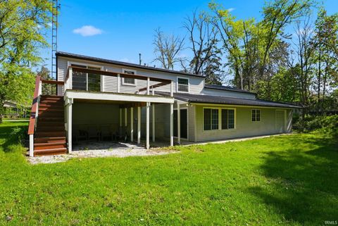 Tiny photo for 715 W 9th Street, Rochester, IN 46975 (MLS # 202616668)