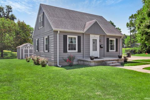Tiny photo for 344 HUMPHREY Street, Logansport, IN 46947 (MLS # 202628379)