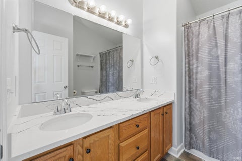 Tiny photo for 1932 Mark Anthony Crossing, Fort Wayne, IN 46818 (MLS # 202643840)