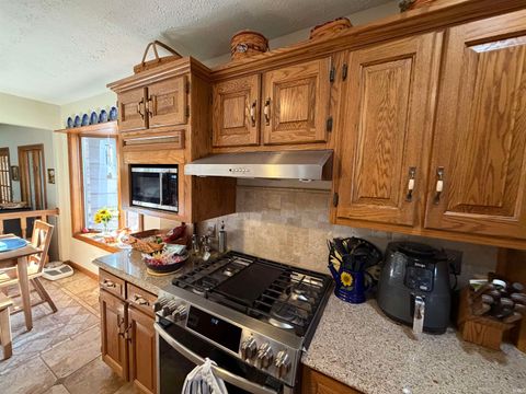 Tiny photo for 2497 W Lynn Lane, Peru, IN 46970 (MLS # 202602888)