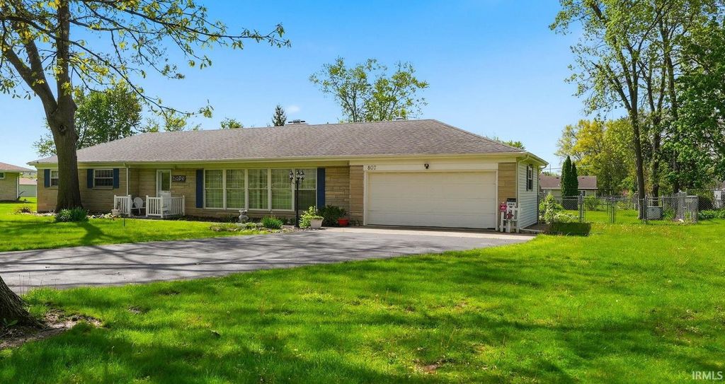 Photo of 807 Ludwig Park Drive, Fort Wayne, IN 46825 (MLS # 202617017)