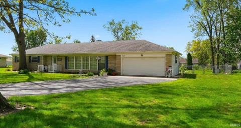 Photo of 807 Ludwig Park Drive, Fort Wayne, IN 46825 (MLS # 202617017)
