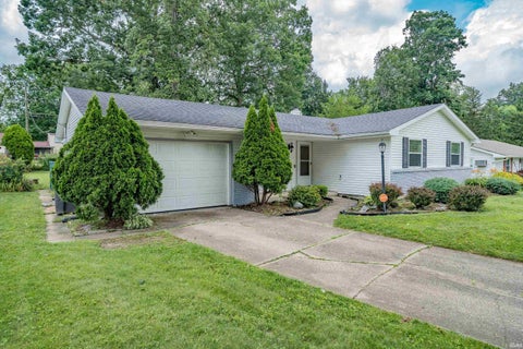 Tiny photo for 6332 holgate Drive, Fort Wayne, IN 46816 (MLS # 202627715)