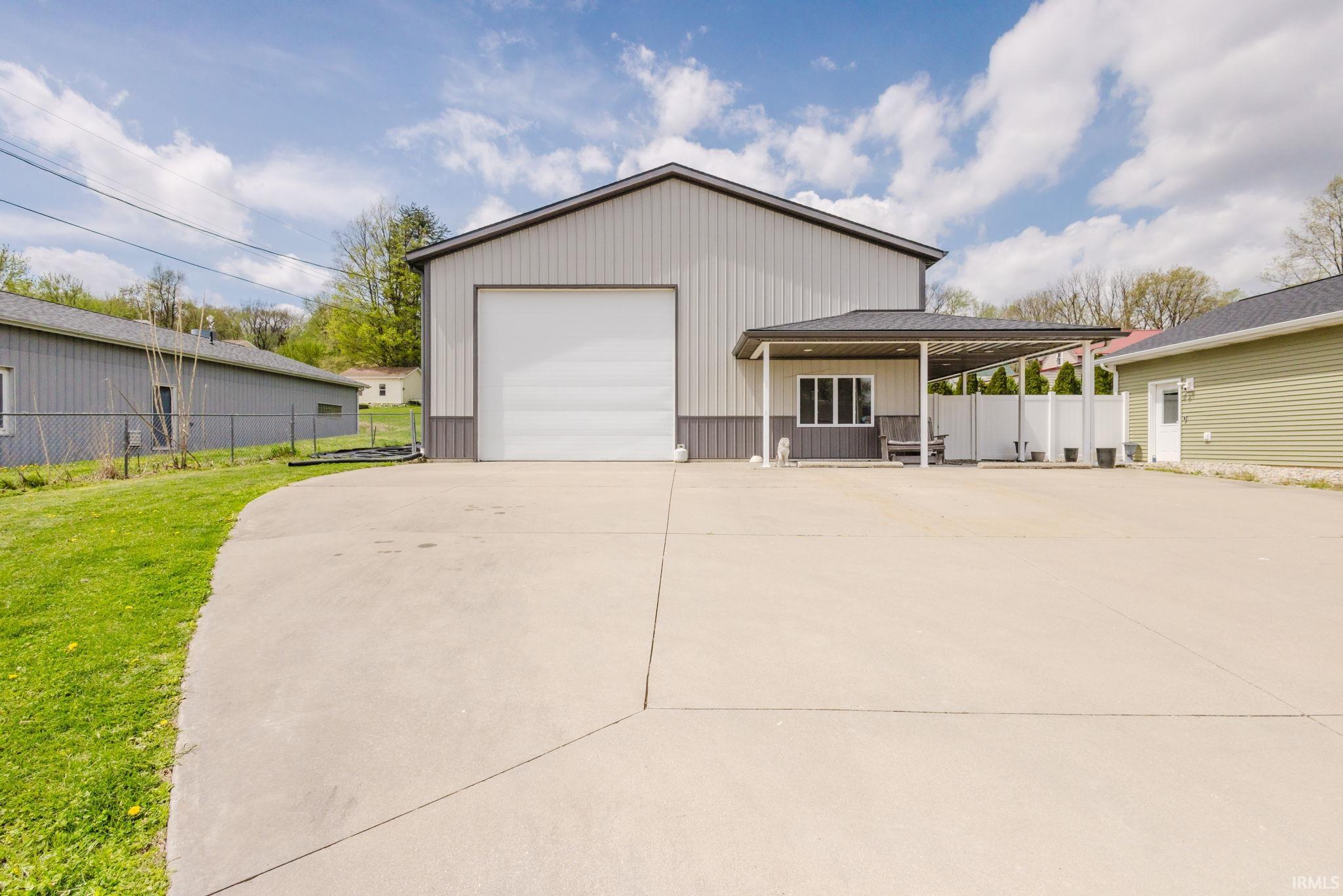 Middlebury, Indiana 46540, United States, 3 Bedrooms Bedrooms, ,2 BathroomsBathrooms,Residential,Pending,119455