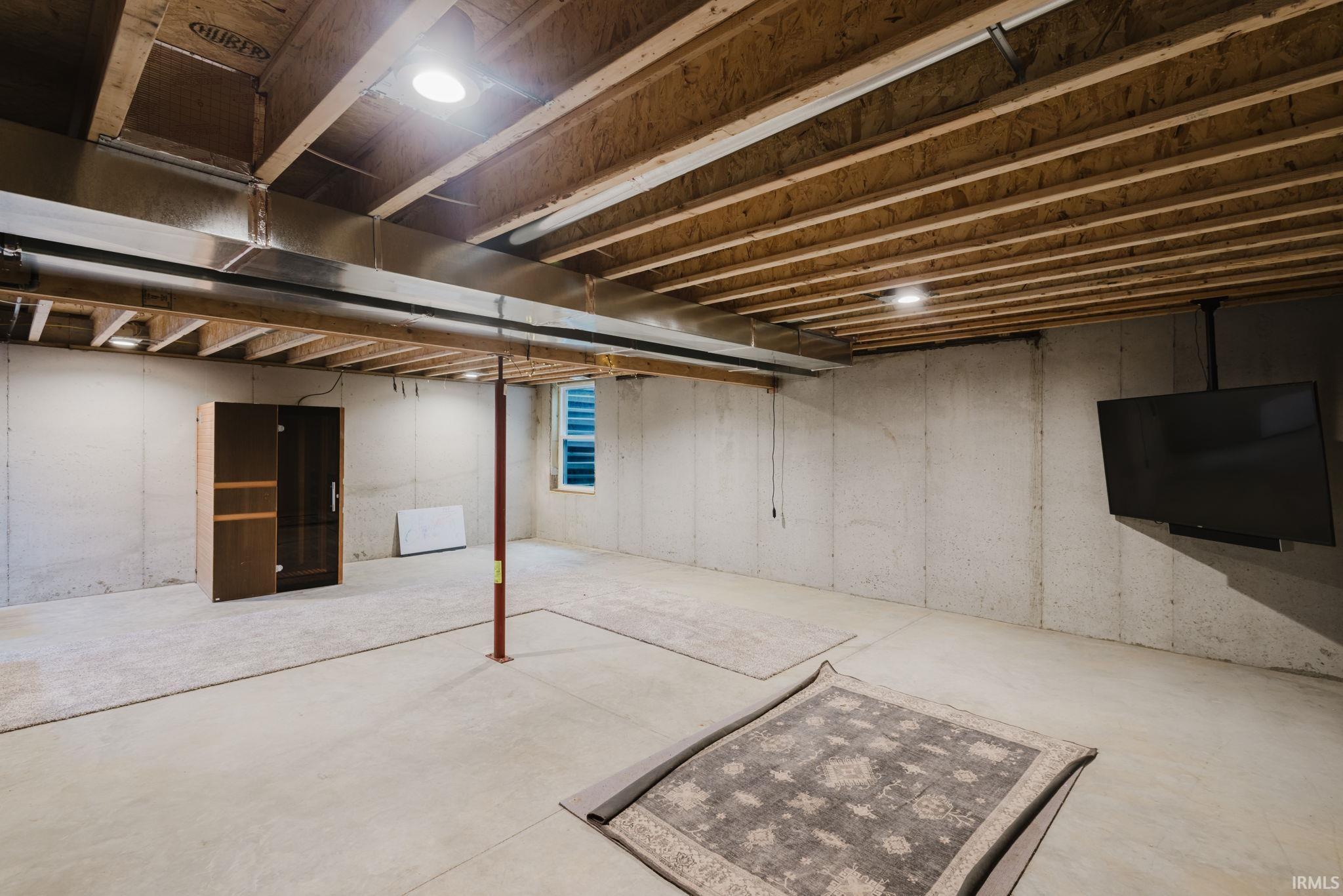 Middlebury, Indiana 46540, United States, 3 Bedrooms Bedrooms, ,2 BathroomsBathrooms,Residential,Pending,119455