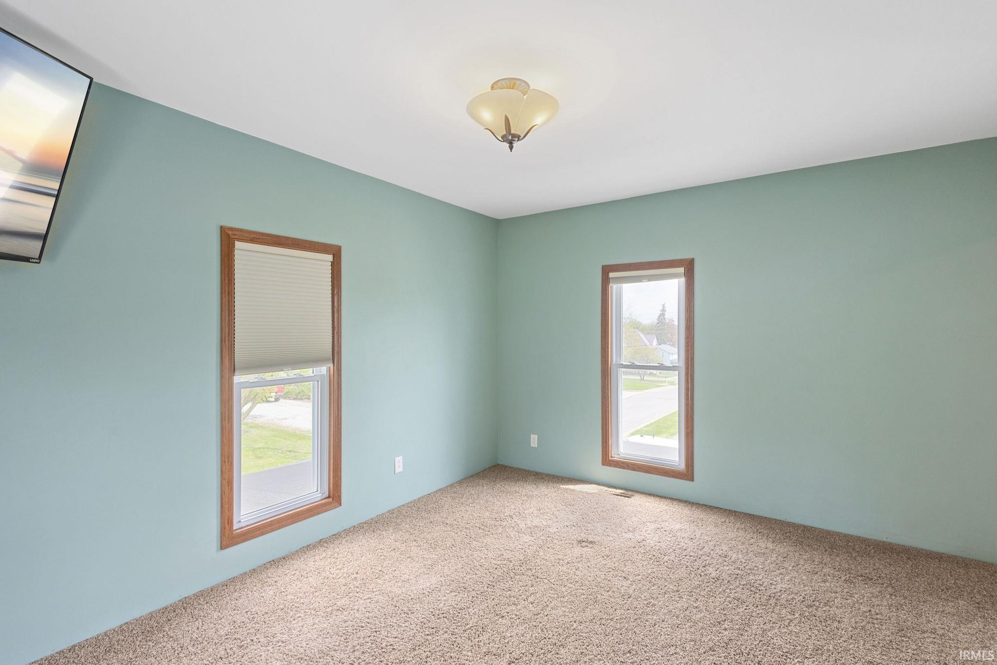 Middlebury, Indiana 46540, United States, 3 Bedrooms Bedrooms, ,2 BathroomsBathrooms,Residential,Pending,119455