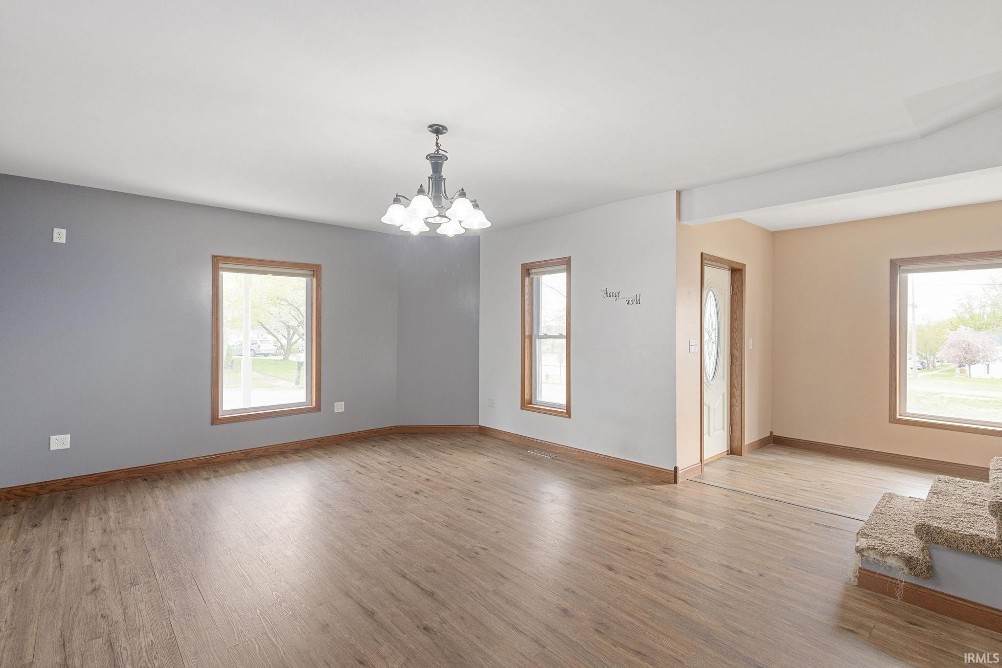 Middlebury, Indiana 46540, United States, 3 Bedrooms Bedrooms, ,2 BathroomsBathrooms,Residential,Pending,119455