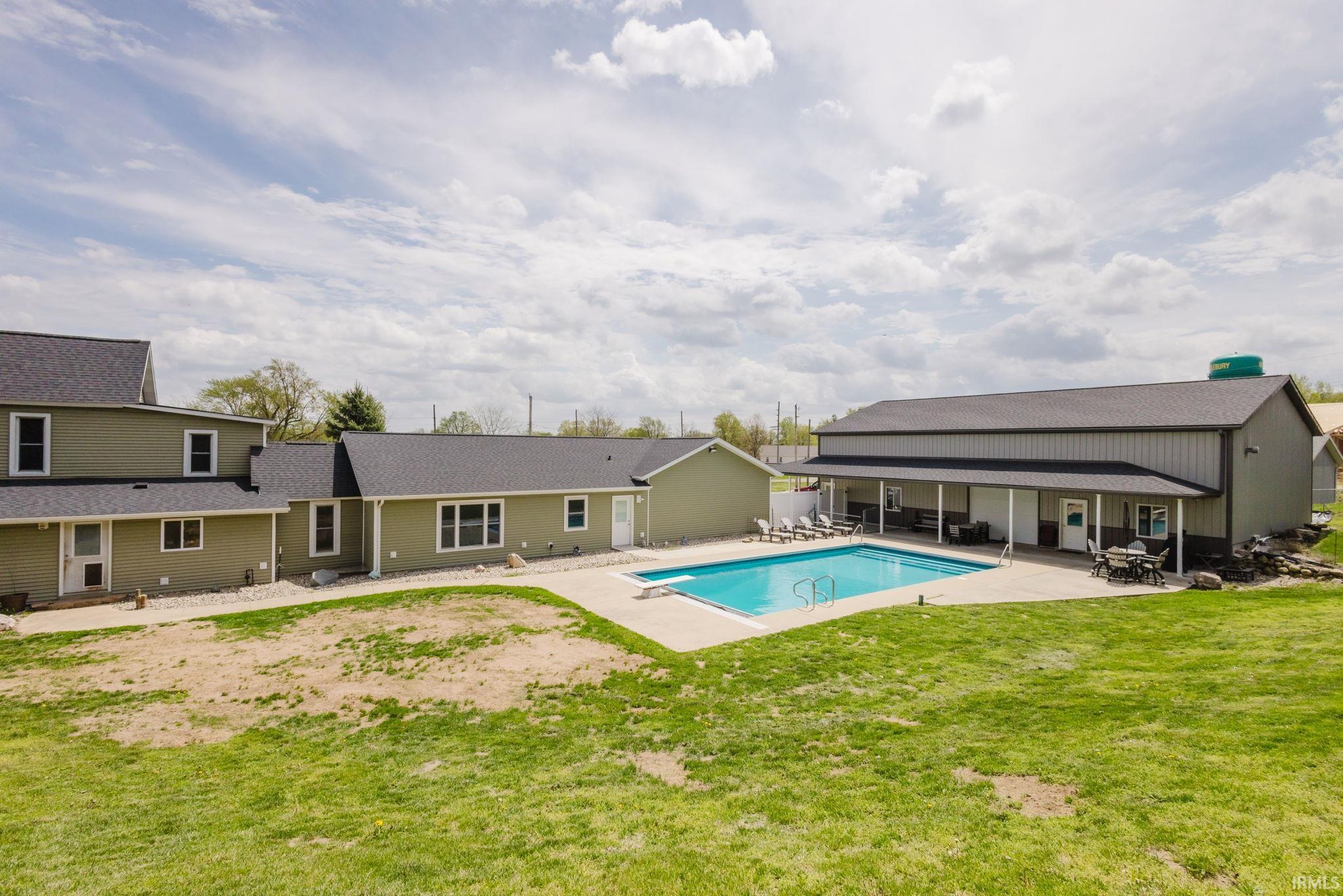 Middlebury, Indiana 46540, United States, 3 Bedrooms Bedrooms, ,2 BathroomsBathrooms,Residential,Pending,119455