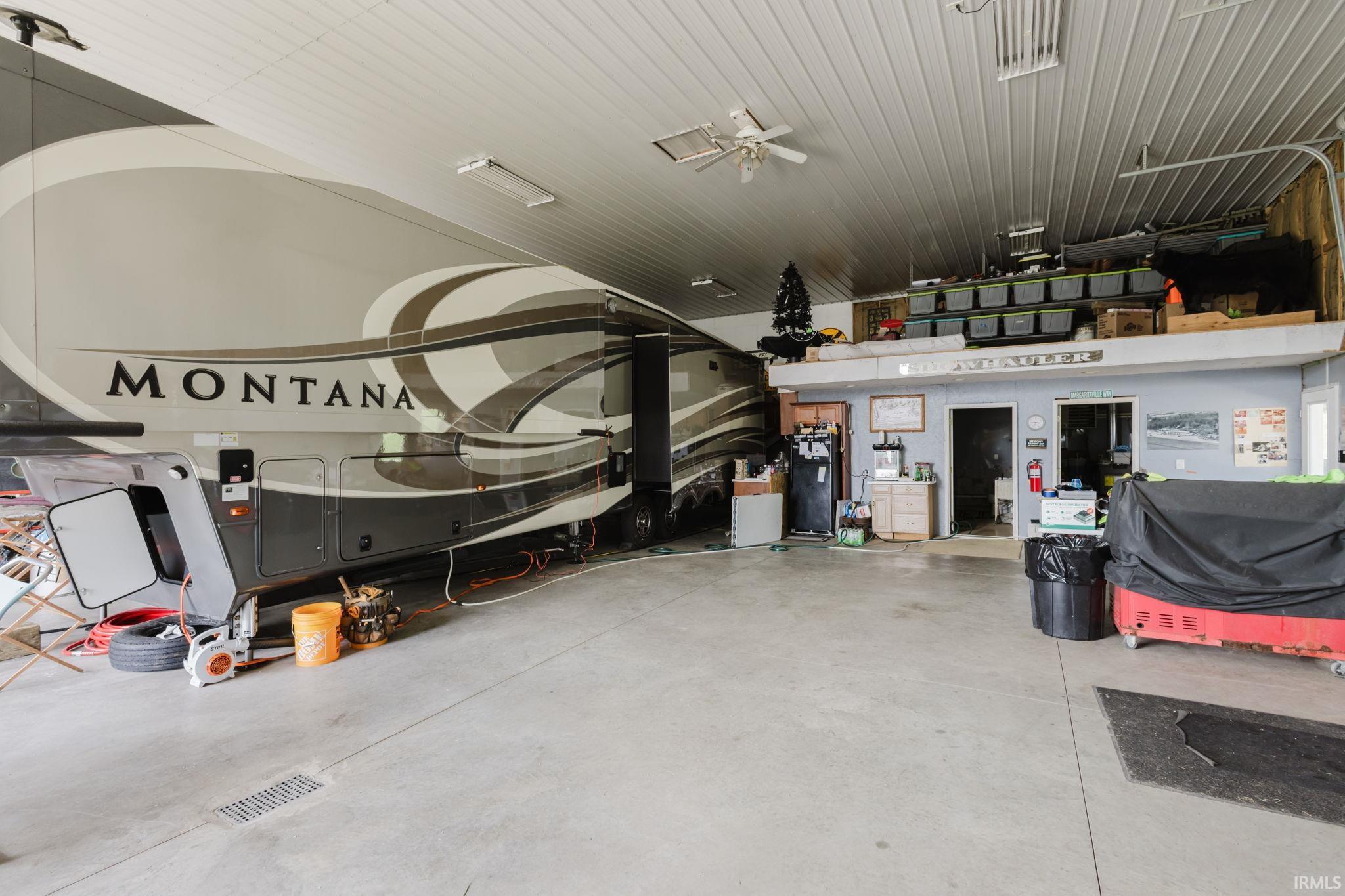 Middlebury, Indiana 46540, United States, 3 Bedrooms Bedrooms, ,2 BathroomsBathrooms,Residential,Pending,119455