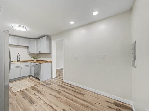 Tiny photo for 1620 Shelby Avenue, Evansville, IN 47714 (MLS # 202632589)