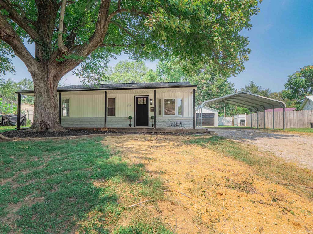 Photo of 1620 Shelby Avenue, Evansville, IN 47714 (MLS # 202632589)
