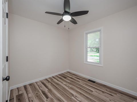 Tiny photo for 1620 Shelby Avenue, Evansville, IN 47714 (MLS # 202632589)