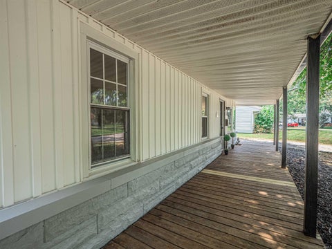 Tiny photo for 1620 Shelby Avenue, Evansville, IN 47714 (MLS # 202632589)