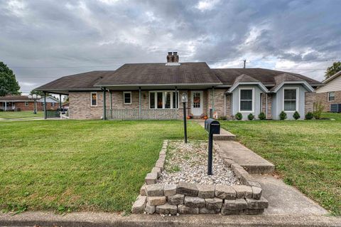 Photo of 300 ROOSEVELT Drive, Mount Vernon, IN 47620 (MLS # 202540635)