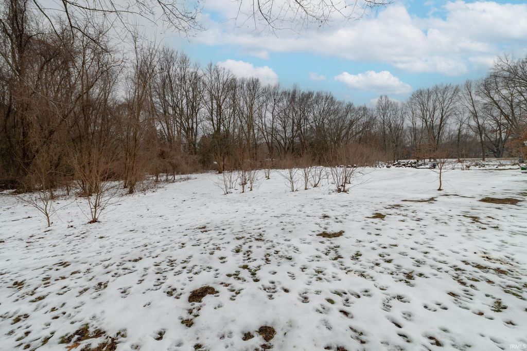 Photo of 23360 E County Road 106 Road, Elkhart, IN 46516 (MLS # 202600761)