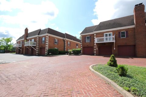 Photo of 2606 E 2nd Street #Unit D, Bloomington, IN 47401 (MLS # 202535838)