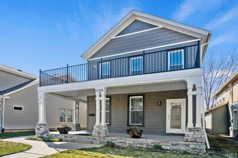 Tiny photo for 1206 Fairfield Avenue, Fort Wayne, IN 46802 (MLS # 202612491)