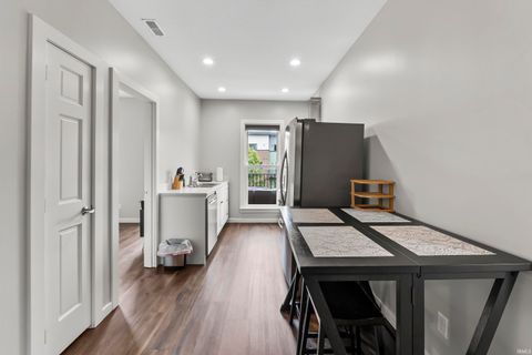 Tiny photo for 1206 Fairfield Avenue, Fort Wayne, IN 46802 (MLS # 202612491)